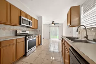 8839 Aspen Meadow Dr, Houston, TX 77071 - Photo 15