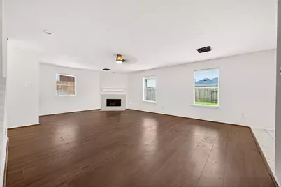 8839 Aspen Meadow Drive, Houston, TX 77071 - Photo 11