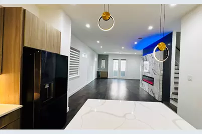 5855 Dolores Street, Houston, TX 77057 - Photo 9