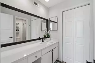 2333 Bering Dr, Houston, TX 77057 - Photo 5