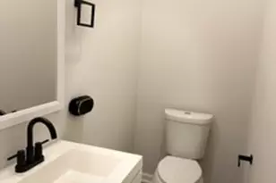 8828 Curry Rd, Houston, TX 77093 - Photo 13