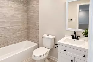 8828 Curry Rd, Houston, TX 77093 - Photo 9