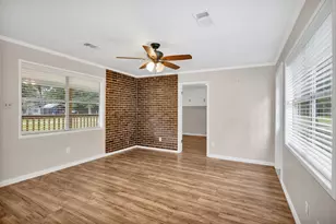 10863 Autumn Ln, Cleveland, TX 77328 - Photo 3