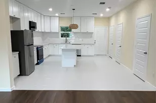3516 Sparrow St, Houston, TX 77051 - Photo 3