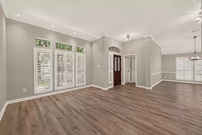 1527 Lake Pauline Court, Richmond, TX 77406 - Photo 9