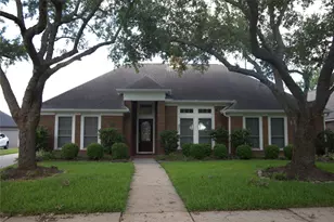 1839 Lakewinds Dr, Missouri City, TX 77459 - Photo 1