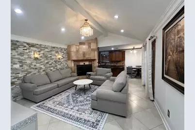 5 Deerfoot Court, The Woodlands, TX 77380 - Photo 5