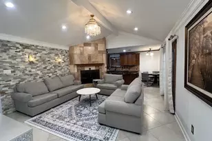 5 Deerfoot Ct, The Woodlands, TX 77380 - Photo 5