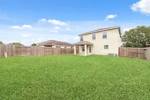 21311 Shadow River Ln, Spring, TX 77379 - Photo 9