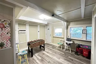 2014 39th St, Galveston, TX 77550 - Photo 13