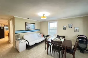 2014 39th St, Galveston, TX 77550 - Photo 5