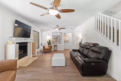 10 Holly Tree Lane, Spring, TX 77373 - Photo 9