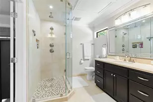 10 Holly Tree Ln, Spring, TX 77373 - Photo 19