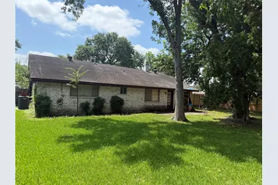 13730 Fernhill Drive, Sugar Land, TX 77498 - Photo 3