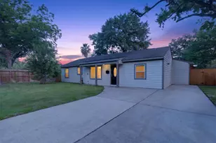 1707 W 43rd St, Houston, TX 77018 - Photo 1