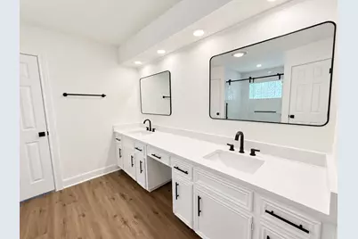10715 E Timberwagon Circle, The Woodlands, TX 77380 - Photo 33