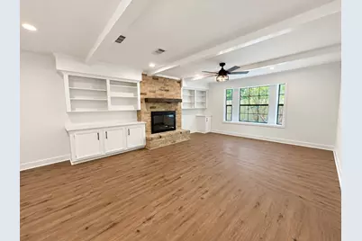 10715 E Timberwagon Circle, The Woodlands, TX 77380 - Photo 9