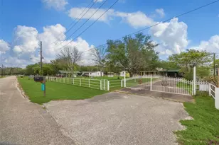803 Hennesey Dr, Richmond, TX 77406 - Photo 3