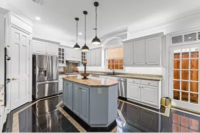 2222 Nantucket Drive #B, Houston, TX 77057 - Photo 9