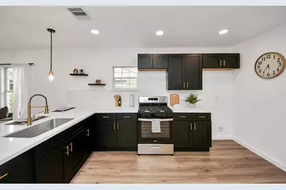 529 Hahlo Street, Houston, TX 77020 - Photo 9