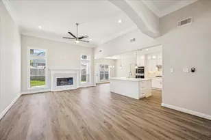 5437 Edgewater Ct, Willis, TX 77318 - Photo 5