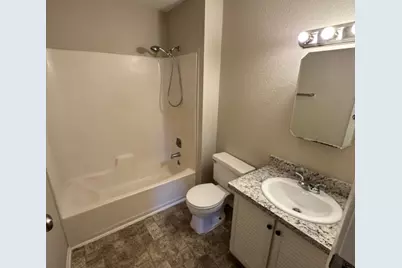 801 Avenue M #21, Bay City, TX 77414 - Photo 7