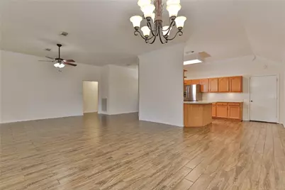 248 Wentworth Drive, West Columbia, TX 77486 - Photo 7