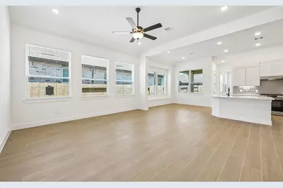 13222 Valley Orchard, Tomball, TX 77375 - Photo 9