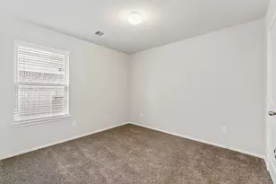 14060 Silver Falls Ct, Conroe, TX 77384 - Photo 5