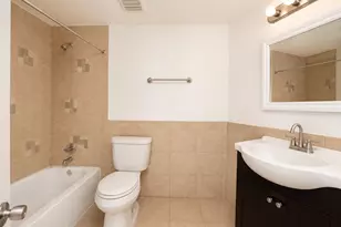 10811 Richmond Ave, Houston, TX 77042 - Photo 11