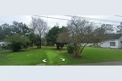 219 W Adoue Street, Alvin, TX 77511 - Photo 3