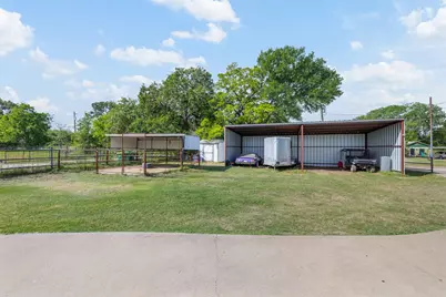 203 Saffles Road, Robinson, TX 76706 - Photo 9