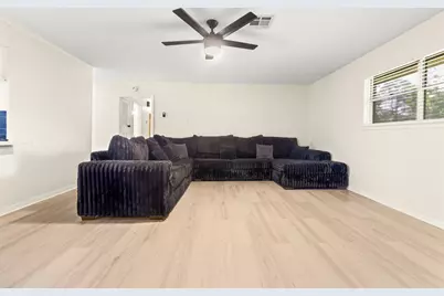 10406 Winding Trail Road, La Porte, TX 77571 - Photo 7