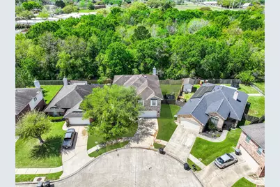 1020 Jefferson Street, Alvin, TX 77511 - Photo 25