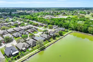 1020 Jefferson St, Alvin, TX 77511 - Photo 27