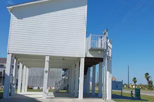 999 S Redfish, Port Bolivar, TX 77650 - Photo 3