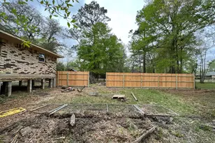 7550 Village Ln, Beaumont, TX 77713 - Photo 9