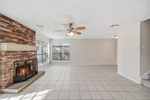 5203 E Pagewick Dr, Houston, TX 77041 - Photo 5