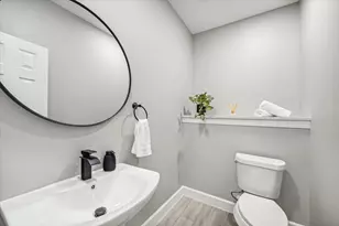 980 Randolph St, Houston, TX 77088 - Photo 3