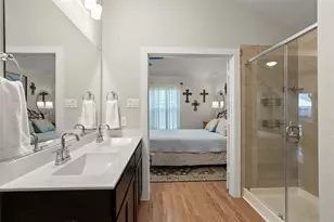 1185 Cavalry Jct Dr, Alvin, TX 77511 - Photo 11