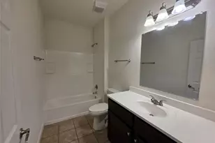 6119 Lacey Oak Dr, Hitchcock, TX 77563 - Photo 11