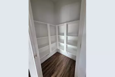 6119 Lacey Oak Drive, Hitchcock, TX 77563 - Photo 11