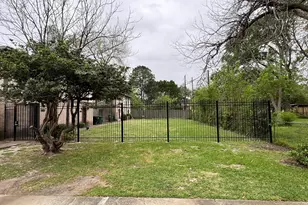 9217 Vogue Ln, Houston, TX 77080 - Photo 15