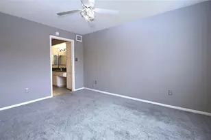 2626 Holly Hall St, Houston, TX 77054 - Photo 13