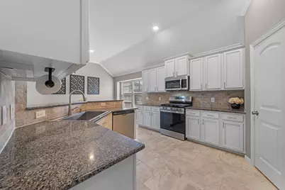 14702 E Bekapark Court, Cypress, TX 77433 - Photo 3