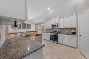 14702 E Bekapark Ct, Cypress, TX 77433 - Photo 3