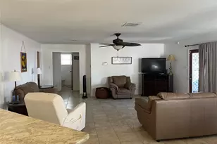 618 Warsaw St, Bayou Vista, TX 77563 - Photo 15