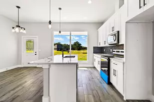 42 Meadow Lake Dr, Trinity, TX 75862 - Photo 9