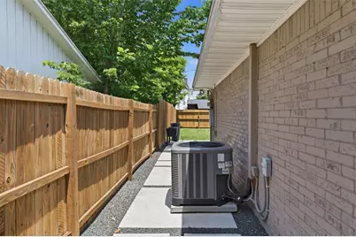 8526 Cedel Drive, Houston, TX 77055 - Photo 5