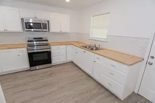 9210 St Lo Rd, Houston, TX 77033 - Photo 7